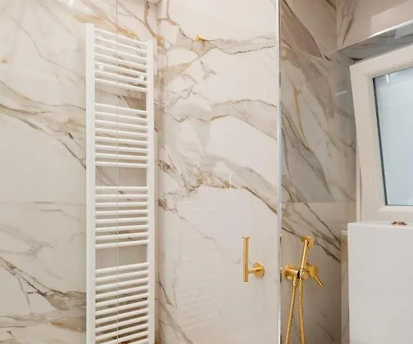 Apartment Jellyfish Luxury Vernazza